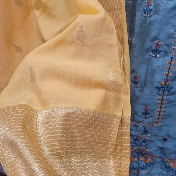 Indian Silk Salwar Kameez 3 pcs Set | Traditional Wear | Pakistani - Picture 4 of 9